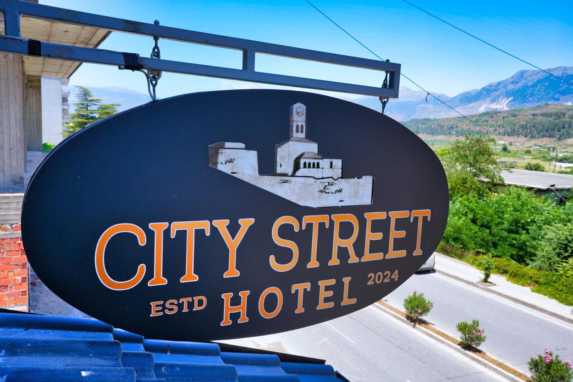 City Street Hotel Gjirokaster Ngoại thất bức ảnh