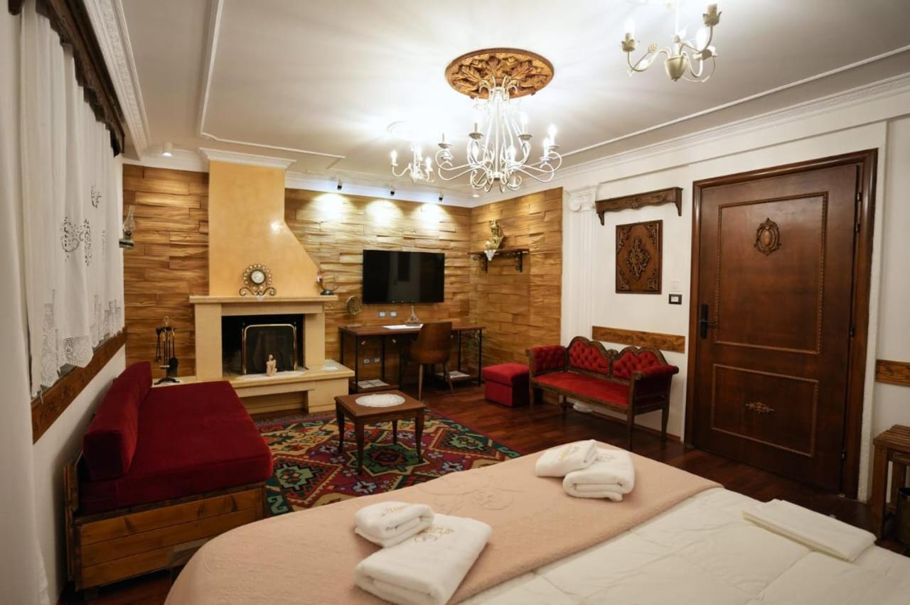 City Street Hotel Gjirokaster Ngoại thất bức ảnh