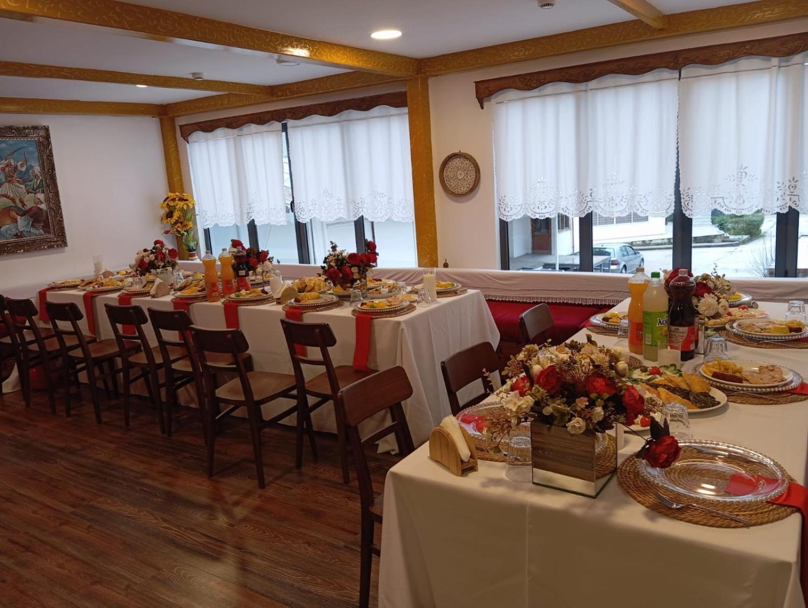 City Street Hotel Gjirokaster Ngoại thất bức ảnh